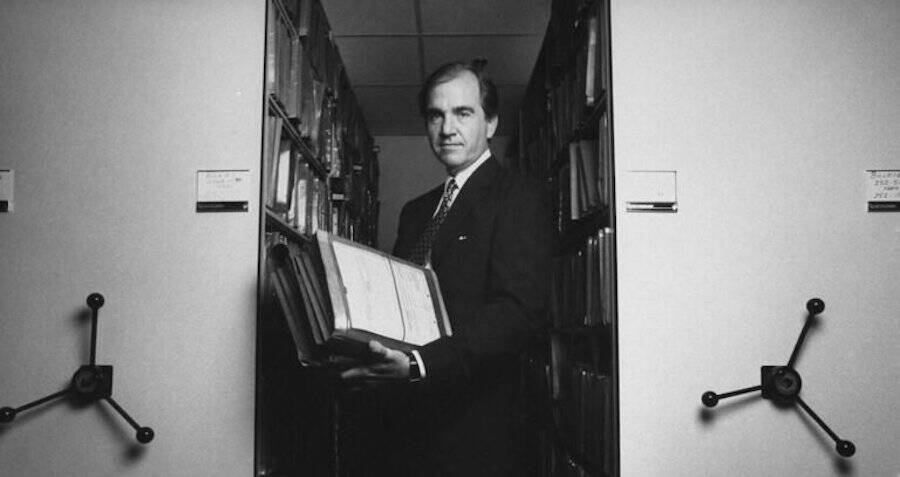 John Douglas'ın Gerçek Hikayesi: Tarihin En Ünlü Seri Katillerini Profilleyen FBI Ajanı